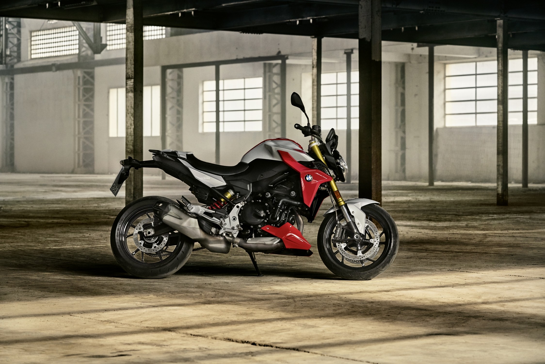 BMW Motorrad F 900 R